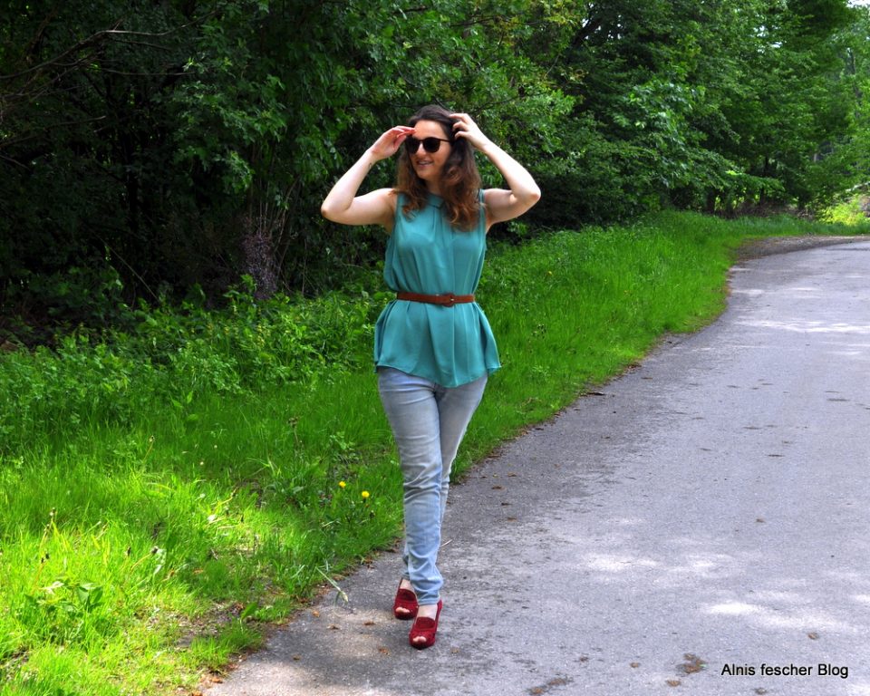 Teal summer outfit