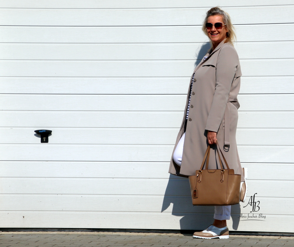 White navy meets grey trench