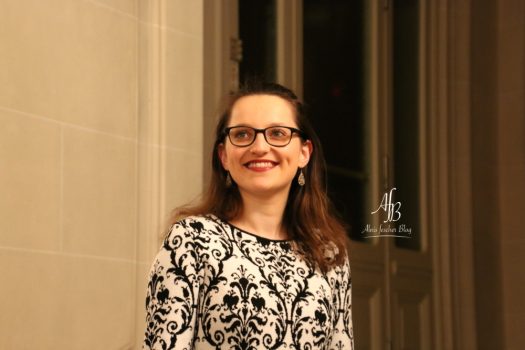 Kurzes Abendkleid zur Eröffnung der French Fashion Week