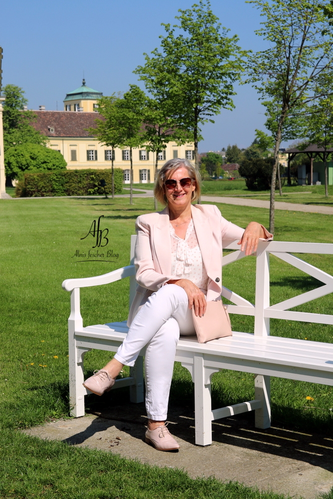 Outfit: Rosa Spaziergang durch Laxenburg